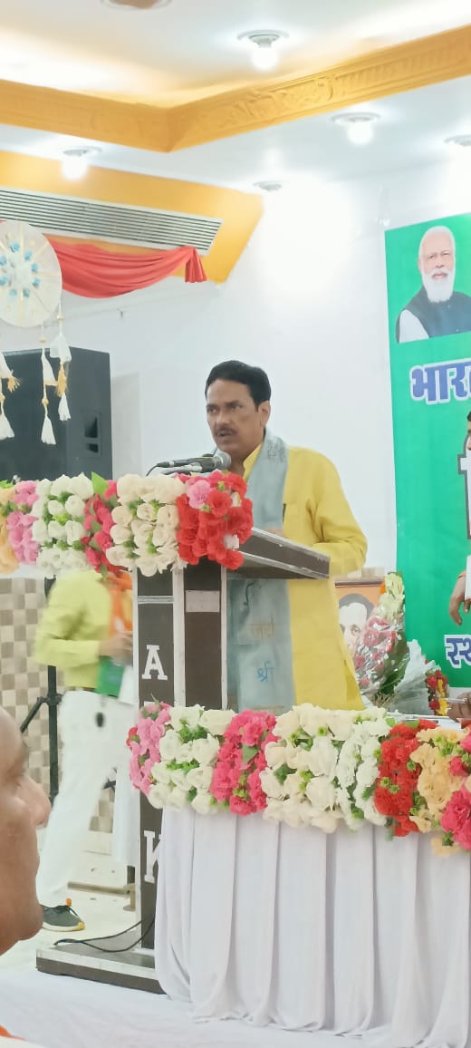 mdsingh4u's tweet photo. आज जिला कार्य समिति बैठक में रहना हुआ 🙏🙏 @gnshuklabjp @sunilbansalbjp @BJP4UP @BJP4India @swatantrabjp https://t.co/9SYvAC3W1I