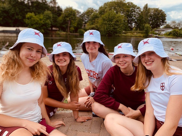 AlwaysGeorgian's tweet image. St George's College School Regatta will be taking place on Monday 4th July at Walton-on-Thames.  If you would like to come along to watch in the afternoon please email us at development@stgeorgesweybridge.com