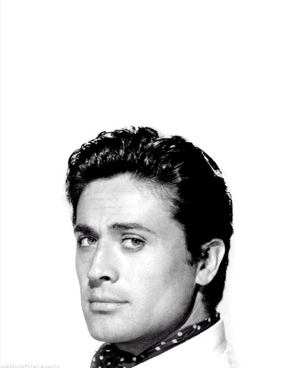 Böyle bir adam yaşadı bu dünyada ve bizler de şahit olduk.
Güle güle efsane...
#cüneytarkın #efsane