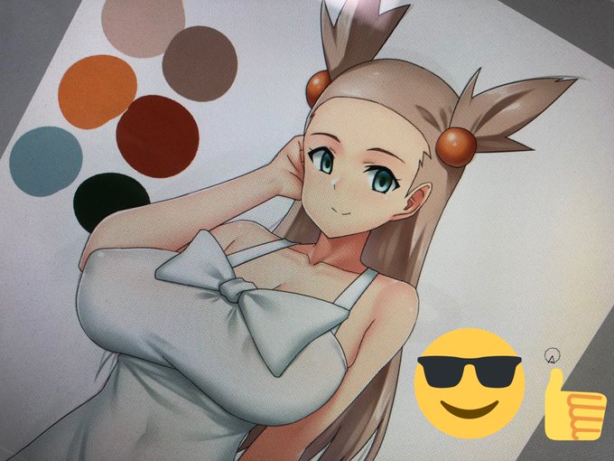 絵を描いています、偉い!w 