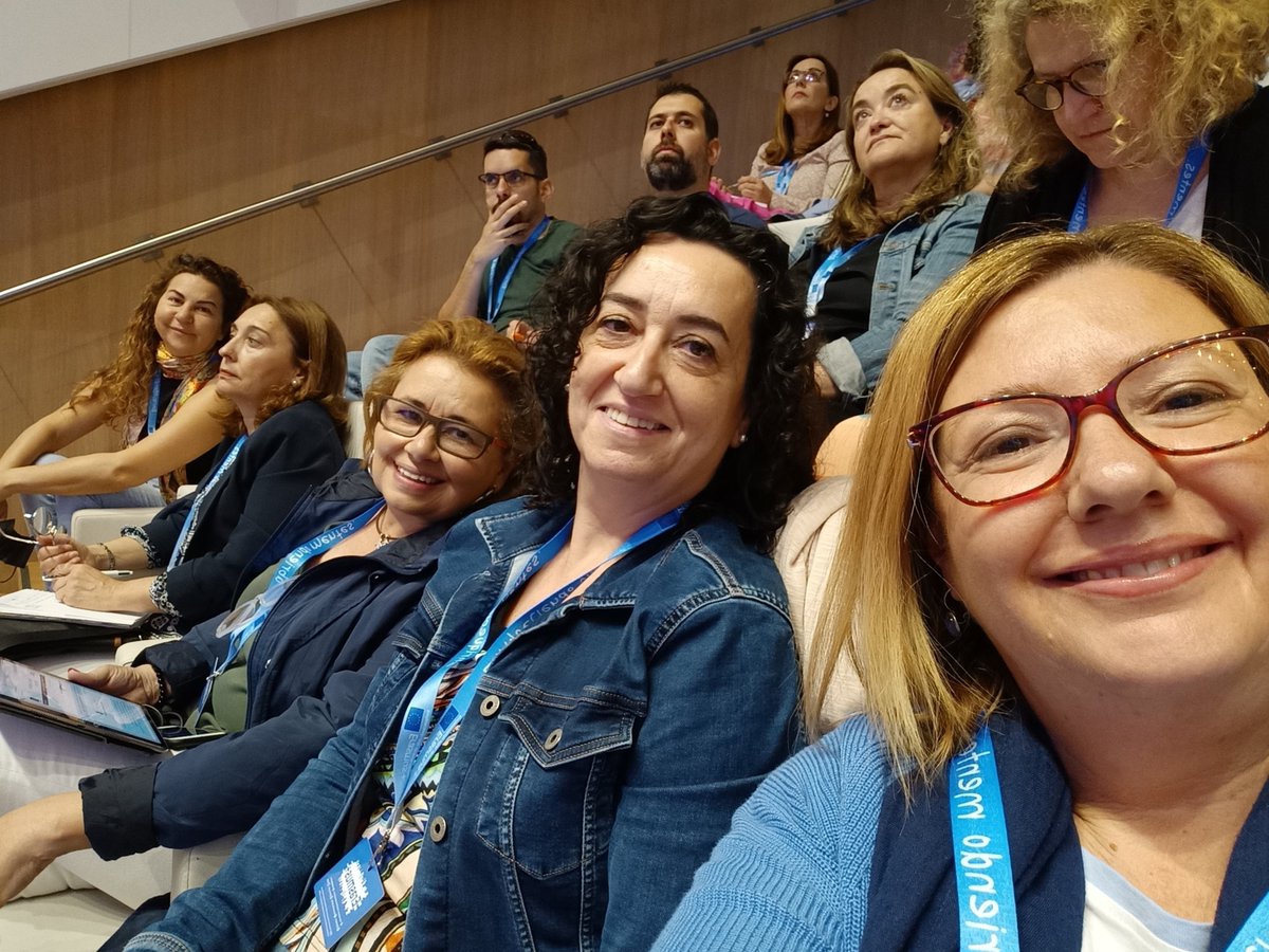 SandraR05648548's tweet photo. Jornadas de Acreditación #ErasmusPlus 2022. Segundo día. #Pamplona @sepiegob @ieslaminilla @ieslalaboral @iescristianos #ErasmusPlus35Años
@OPEECanarias https://t.co/c1sqlDrhaP