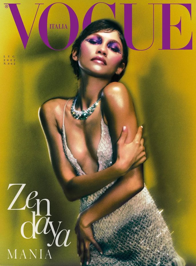 RT @IAMFASHlON: Zendaya on the cover of Vogue Italia. 

Photographed by Elizaveta Porodina. https://t.co/OuXxpa61ZL