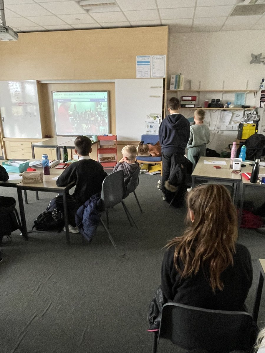 P5/6 enjoyed meeting/saying adios to our e-twin class today. We have been sharing our Spanish learning over the past year and got a chance to say thank you and well done to them today! <a href="/Cuiken_Primary/">Cuiken Primary</a> #OU_SCILT #1plus2