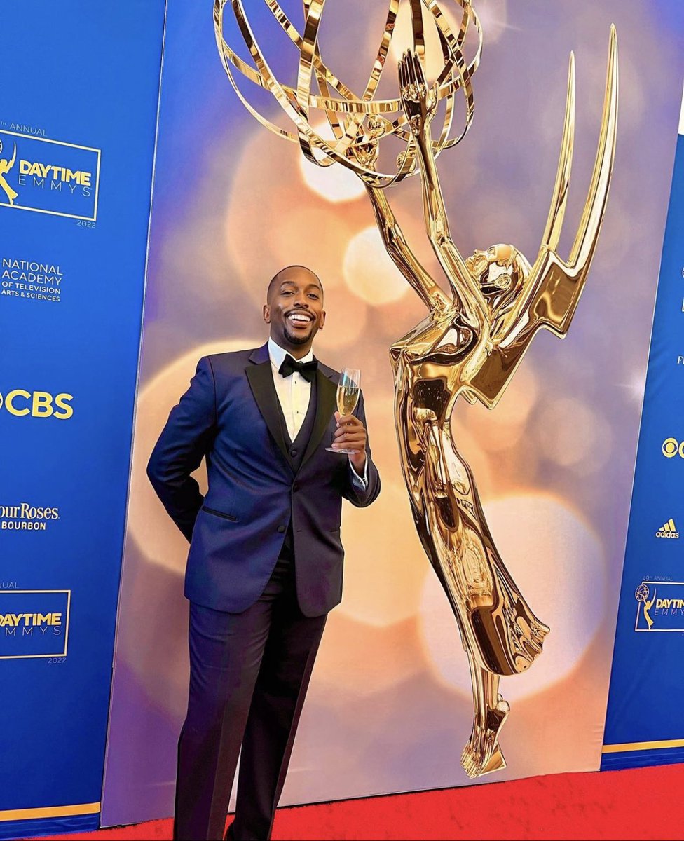 udc_edu's tweet photo. UDC Alumnus wins an Emmy❗️
Shawn Matthews (UDC 15’) is now a Daytime Emmy Award producer with @OnlineEt 

Unroll the thread 🧵 for more:

#UDC1851 #UDCFirebirds #Emmys2022 https://t.co/VIFTZkAArl