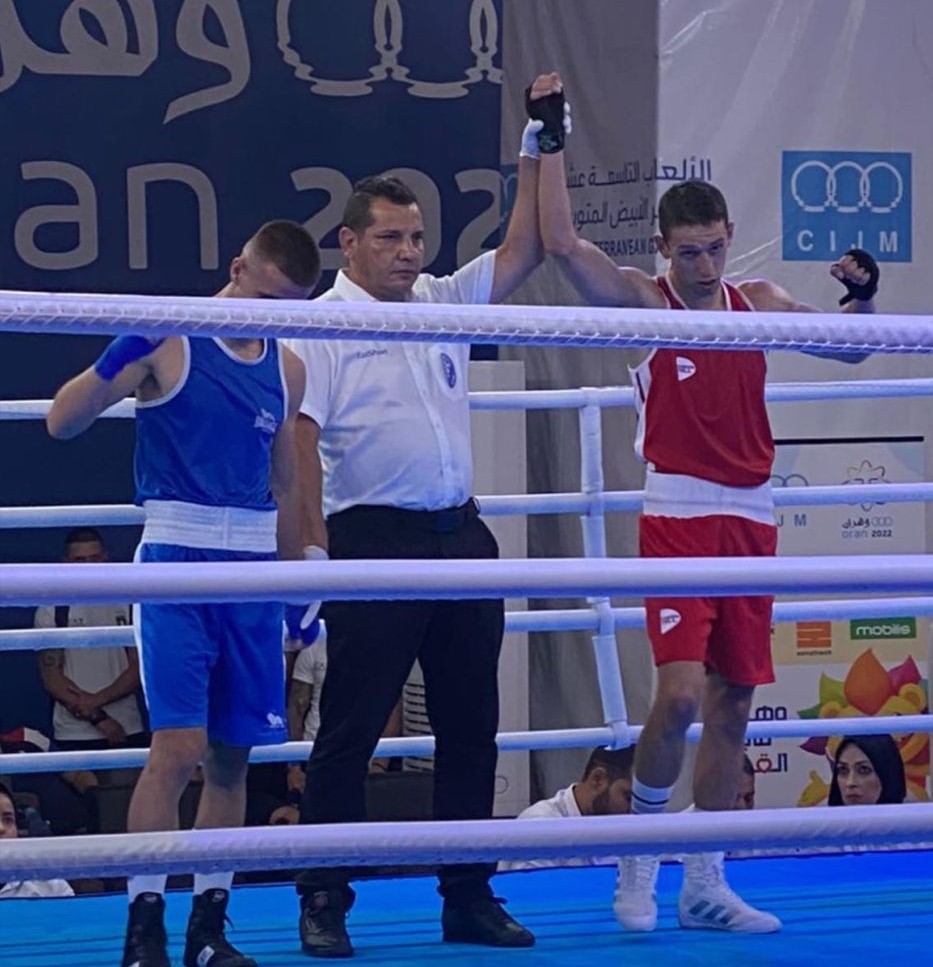 🥊 VAAAAAAMOS!!!
✌🏽 #Tetef ganó ayer en los #JuegosDelMediterráneo.
🏅 A un paso de la pelea por las medallas.
👊🏼 #Boxeo #Vitoria #Gasteiz #Morocco
