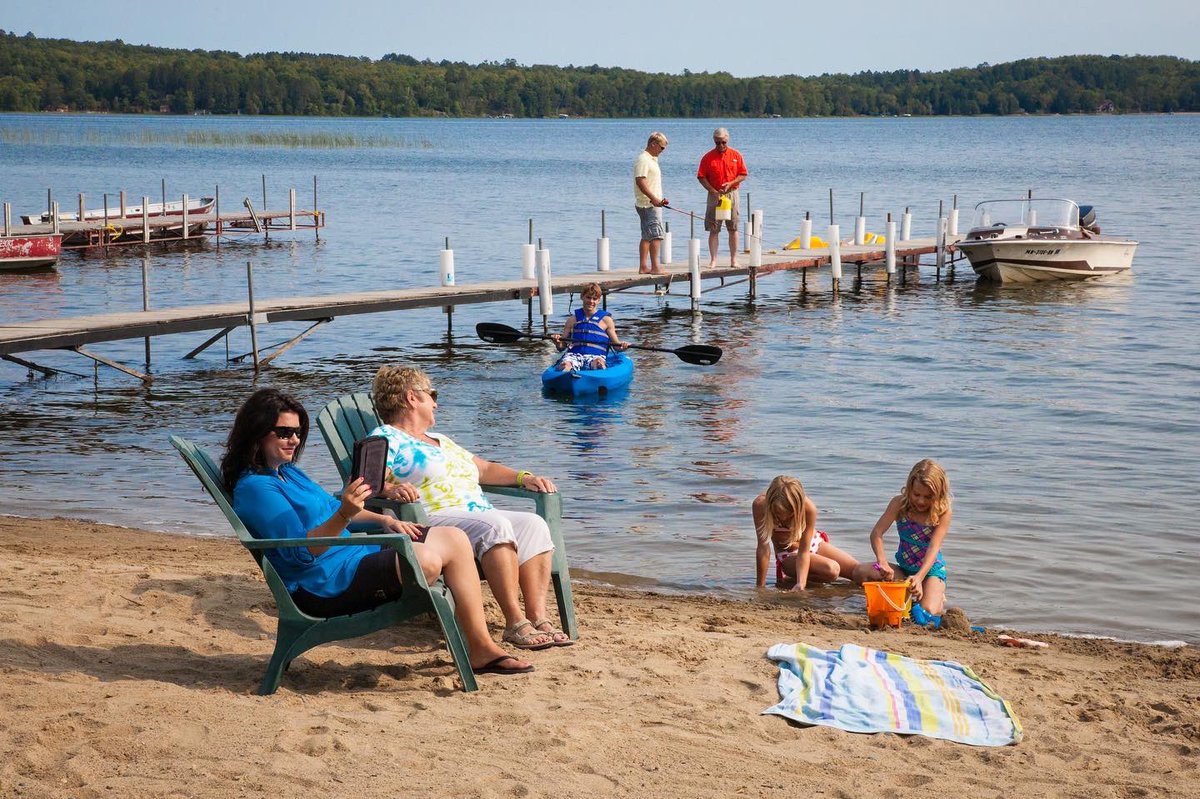 Reconnect, recharge and relax in Minnesota’s nature! Trails, lakes and fresh air!

Check out our last minute openings: bit.ly/39UnFQB

#summervacation #minnesotavacation #northernmn #grandrapidsmn #familyvacation #fish #paddle #relax #lastminutedeals #onlyinmn