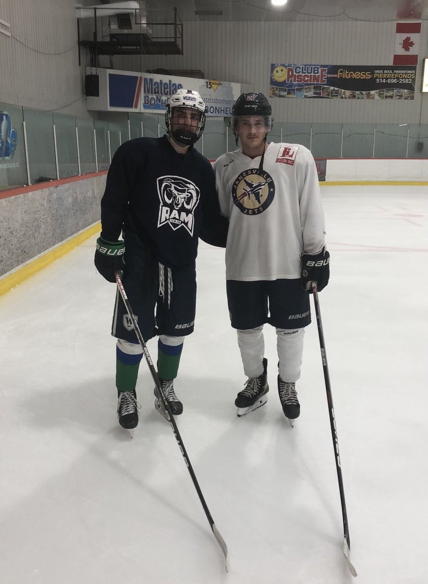 Great to be on the ice with these 2 past and present wildcats ! 
Jake Sacratini 20’  
Emmanuel Damianakis 23’ ⁦<a href="/SacratiniJake/">jake sacratini</a>⁩ ⁦@WillistonHockey⁩
#Bettereveryday