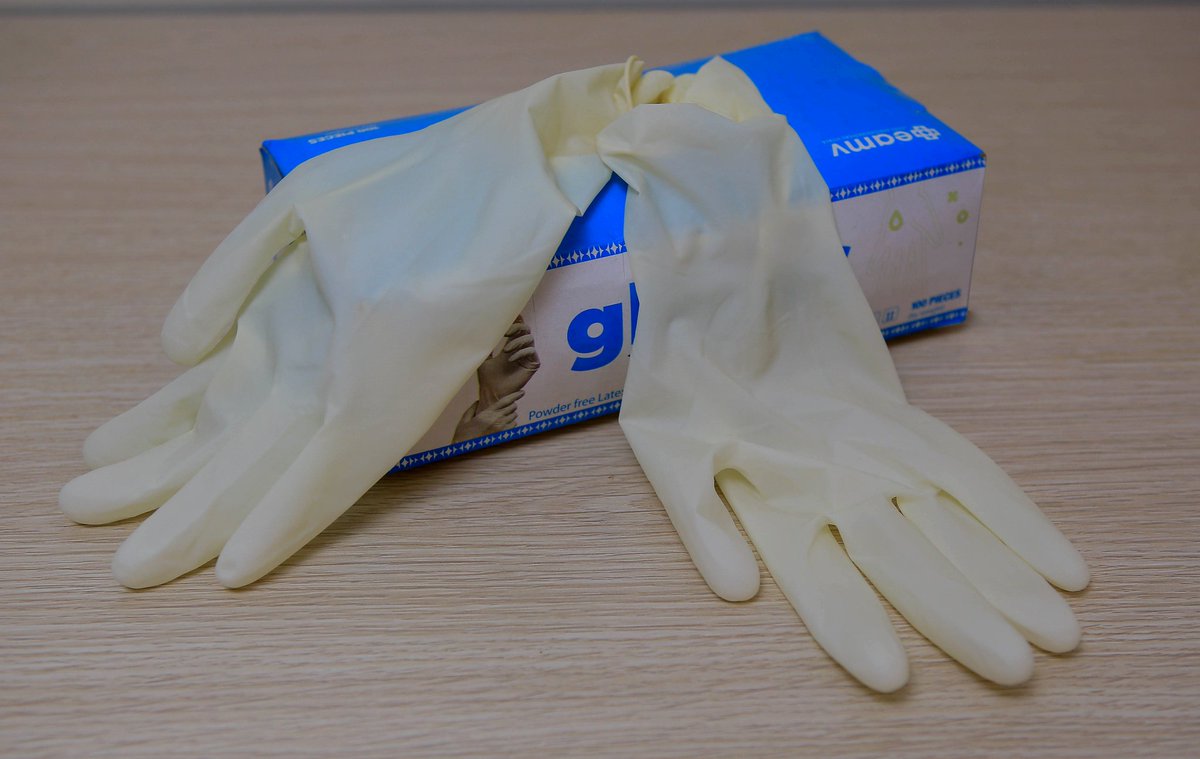 EAMedicalVitals's tweet photo. The non-powdered #legacygloves are made with an elasticized wrist for easy put on and take off. These powder free surgical and examination gloves provide a comfortable, smooth fit for the user.
#gloves #manufacturing #eamvl #powderfreegloves https://t.co/ly4tPJJlyF