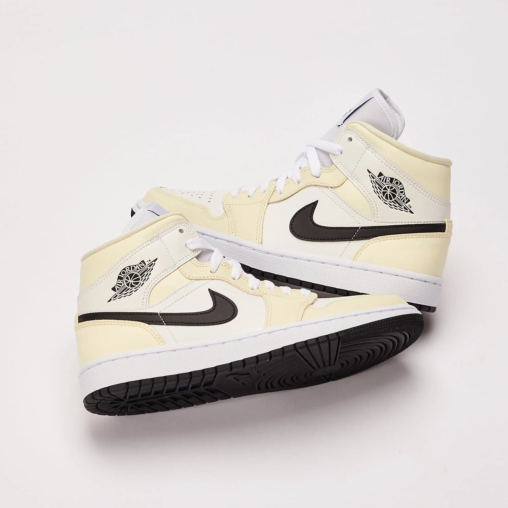 sneaker villa jordan 1