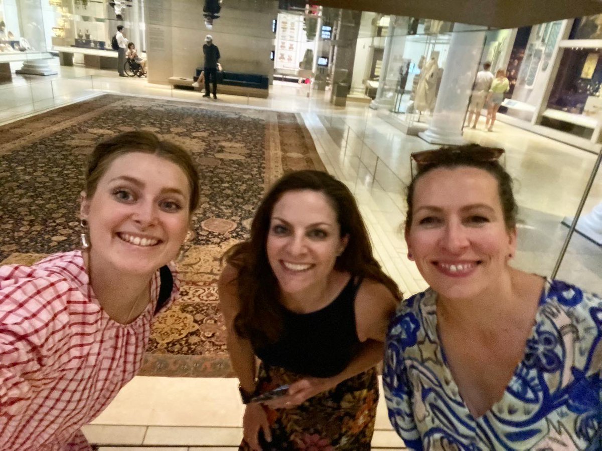 Landi_company's tweet image. Wonderful day out in London on our pilgrimage to see the #Ardabilcarpet at the @vamuseum. Back in the 70s Sheila and her team conserved this #carpet, a huge undertaking given its age and size, using pioneering washing techniques of the day #textileconservation #conservation