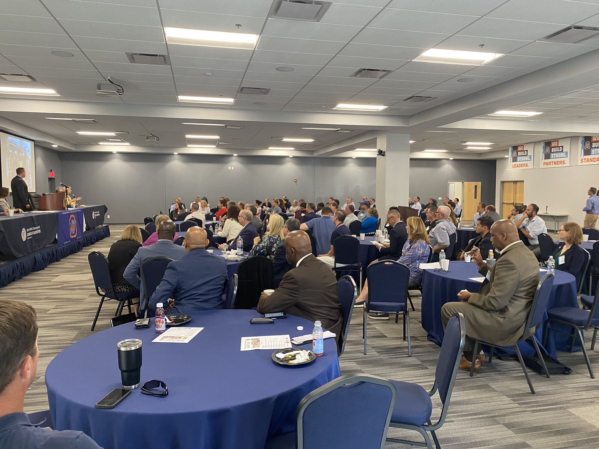 ecainc_org's tweet photo. ECA President and CEO Todd Helfrich spoke about workforce development in our region at a breakfast this morning sponsored by the @NASRCC along with the Saratoga Builders Association and the Capital Region Builders and Remodelers Association. https://t.co/K6wDDCfnLk
