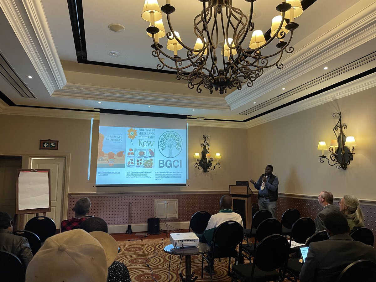 Mpendulo Gabayi from ⁦<a href="/SANBI_ZA/">SA Biodiversity</a>⁩ speaking about living plant and seed collecting resources from ⁦<a href="/bgci/">Botanic Gardens Conservation International</a>⁩ and ⁦<a href="/kewMSB/">kewMSB</a>⁩ at AETFAT Congress in Zambia.