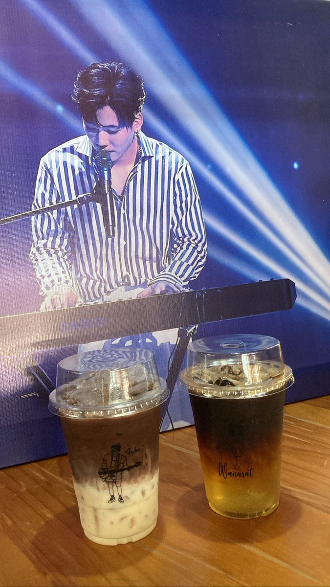 PParadii's tweet photo. มารับรูปแล้วน้าาา เครื่องดื่มอร่อยและแก้วก็น่ารักมากกเช่นกัน ขอบคุณสำหรับแกลลอรีที่จัดให้พี่วอร์ที่ N16 station cafe and bar 
Loc : The teak house ร้านบ้านไม้ในซอย
วิธีการเดินทาง : BTS เสนานิคม ลงทางออก4 เข้าซอยพหลโยธิน​34 แยก 11 (ต่อ��ินมาได้เลย)
#universeoftheWAR
#warwanarat https://t.co/ZIOTzETDTz
