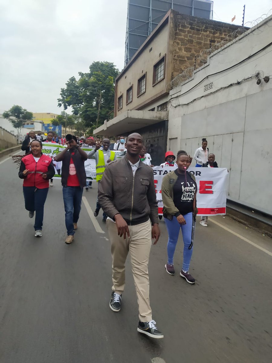 sheilachess's tweet photo. No violence, no Crime. This election period mambo nikucheza na sera. Benefits za vijana must be put kwa table, especially jobs and opportunities to be created. Vijana #ChaguaAmani🇰🇪 lenga hiyo story ya violence.@PeaceAmbsKenya https://t.co/9MTpE8NGaE