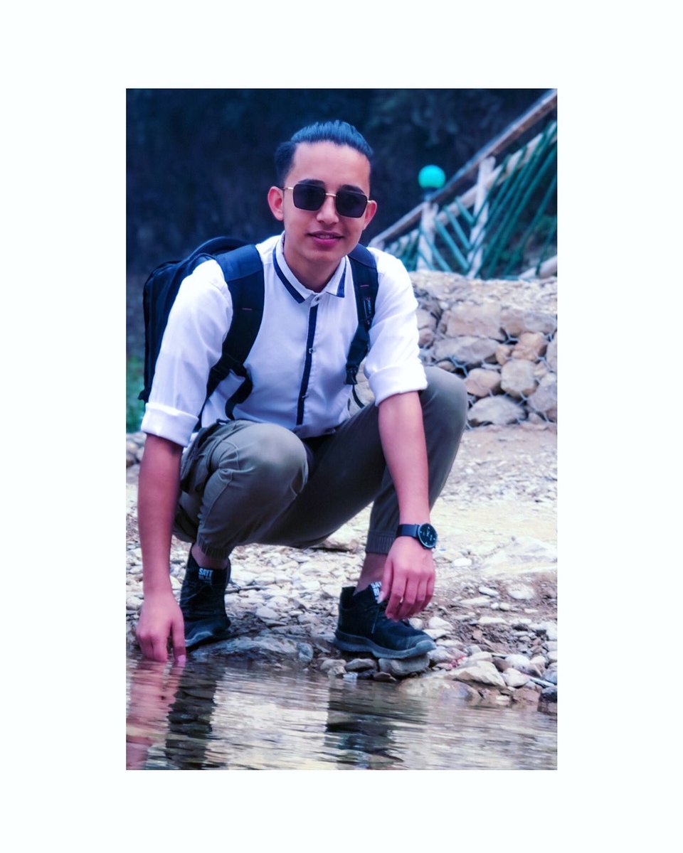 कहि कतै जिन्दगिको अर्थ खोज्दै  🌹