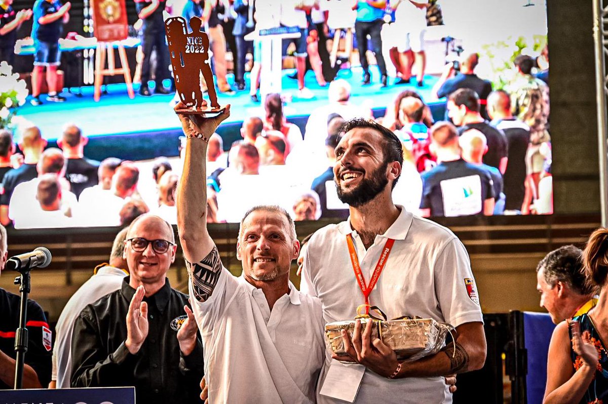 SDIS44's tweet image. 𝘾𝙝𝙖𝙢𝙥𝙞𝙤𝙣𝙨 𝙙𝙚 𝙁𝙧𝙖𝙣𝙘𝙚 𝙎𝙍-𝙎𝙐𝘼𝙋 !⭐️⭐️⭐️⭐️⭐️
3 équipes du @SDIS44 engagées au Challenge national secours routier et secours d'urgence aux personnes 2022 à #Nice = 3 trophées ! 🥇🥇🥉
-
📸 @sdis_06  &amp;amp; @PompiersFR