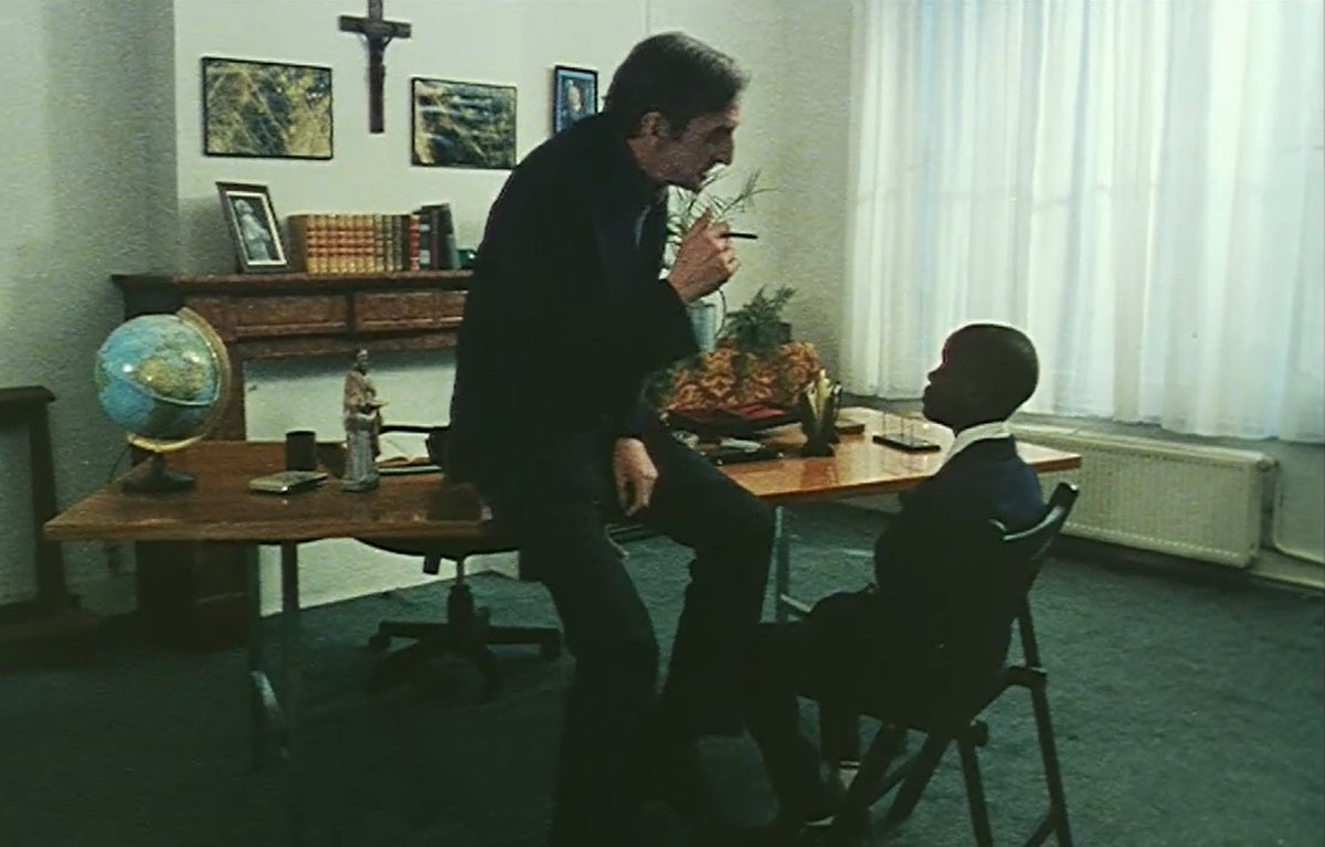 Cinematekbe's tweet photo. #Auguy, 12 ans, vit avec sa grande sœur en Belgique. 
29.06 +06.07 https://t.co/r77E6JtRMK https://t.co/Po3ycwsths