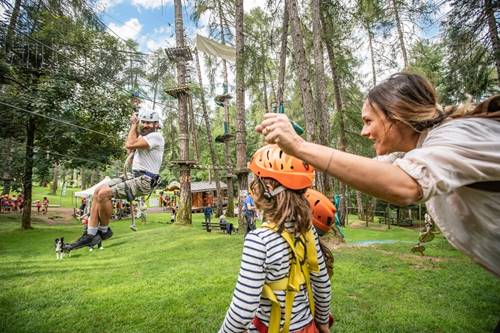 bimbisi's tweet photo. #ALPHOLIDAYDOLOMITI Dimaro (Tn)
FUGA D'AMORE CON I BAMBINI
03/07-10/07 da 91€
Una vacanza per tutta la famiglia dove la coppia potrà fare il pieno di energia e concedersi del tempo per ritrovare un equilibrio, mentre i bambini si divertono al mini club!
info@alpholiday.it https://t.co/l59HdOeUN3