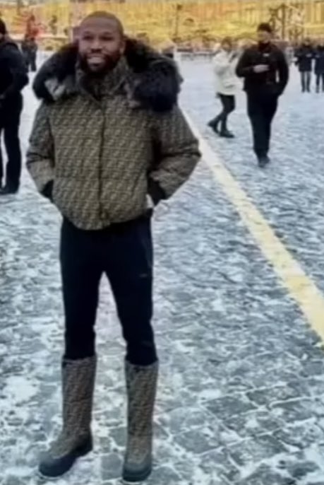 Mayweather zieht sich an wie eine Freundin von einem Drogendealer