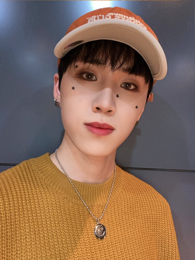 220628 || BLACKLEVEL Twitter Güncellemesi

[YOUNGHOON] 

Wibi sizleri çok özledim 🙋‍♂️
Bugün yağmur yağıyordu ama birden durdu, bu yüzden yanınıza bir şemsiye aldığınıza emin olun 😉

#BLACK_LEVEL