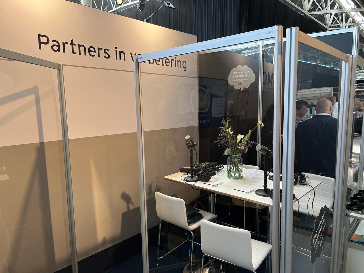 Hier gebeurt het vandaag! Collega @pietervanmegen gaat in gesprek met klanten van #BMC. Over het thema ‘Gemeenten in de wereld: samen maken we het verschil'. Live te volgen via een koptelefoon en achteraf te beluisteren als #podcast #VNGjaarcongres @VNGConnect