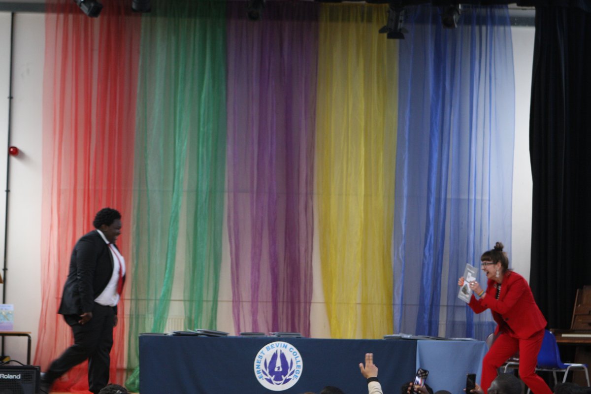 ErnestBevinAcad's tweet photo. Year 11 #BlueTies had a fantastic graduation ceremony on Friday. Congratulations to all our students - you have worked incredibly hard towards your GCSE exams and now you face an exciting next chapter of your lives! https://t.co/5UGWMHI3AB