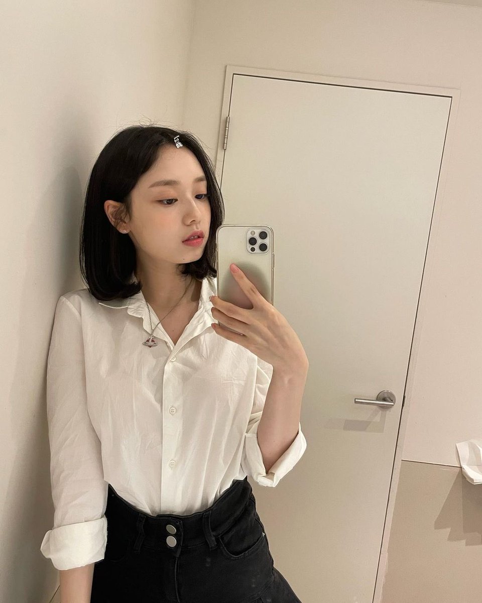DOAH_archive's tweet photo. 220628 도아 인스타 업로드

#김도아 #도아 #DOAH #파나틱스 https://t.co/TA4w9fbZNS