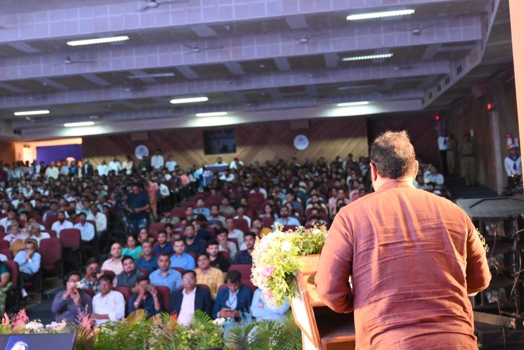 RajeevRC_X's tweet image. Few more pics from my visit to the CVM University, #Anand 

#RCinGujarat #Youth4NewIndia
@GoI_MeitY
@CMOGuj
@CRPaatil
@blsanthosh