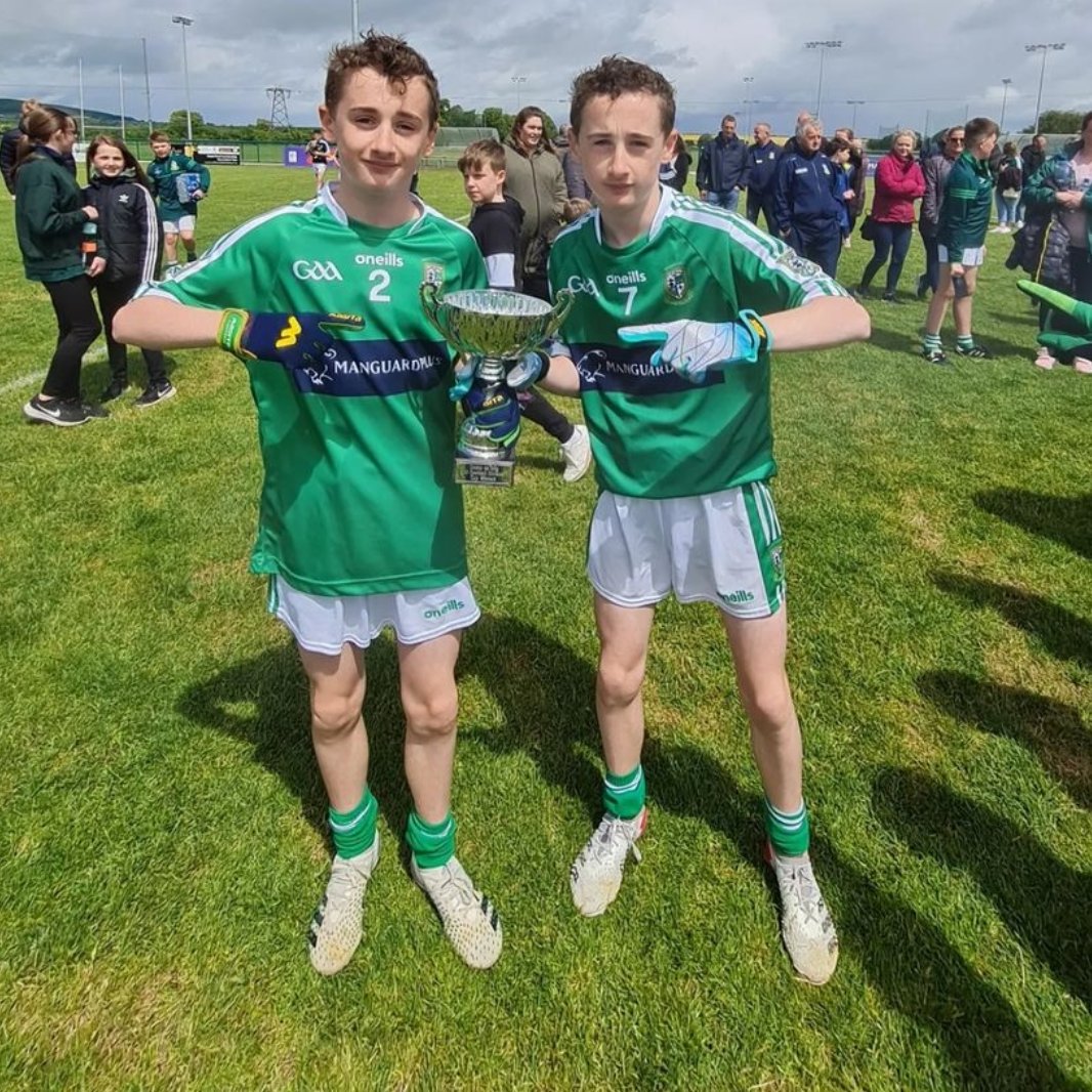 Action shots from the u13 div1 final Sunday! Proud of these 2 and their team mates! 💚🤍 hopefully more silverware and big days like this to come! @MoorefieldGaa @brianmcg13