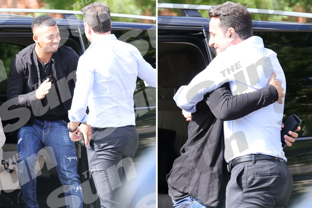 APresserV2's tweet photo. 🚨 First pictures of Gabriel Jesus arriving at London Colney today for his medical. He was greeted by Edu. (@SunArsenal) #afc https://t.co/1B3qskDoLo
