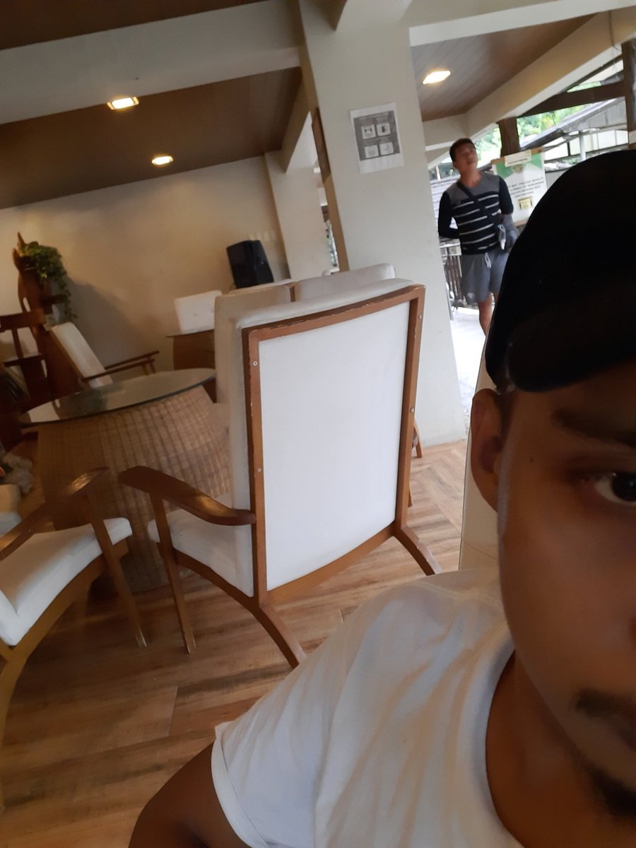 Senpai tweet media