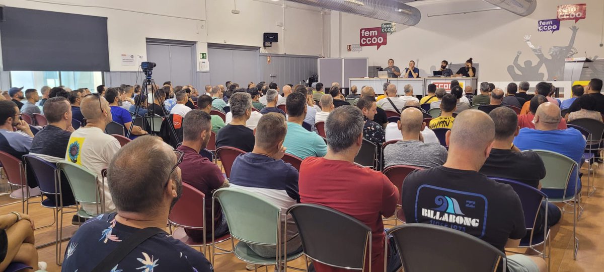 Llega el momento de la participación de la afiliación aclarando todas las dudas posibles sobre los temas tratados.