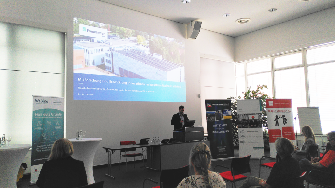 𝗜𝗻𝗱𝘂𝘀𝘁𝗿𝗶𝗲𝗺𝗶𝘁𝘁𝗲𝗹𝘀𝘁𝗮𝗻𝗱 𝘁𝗿𝗶𝗳𝗳𝘁 𝗙𝗼𝗿𝘀𝗰𝗵𝘂𝗻𝗴 𝘂𝗻𝗱 𝗕𝗶𝗹𝗱𝘂𝗻𝗴
Heute zu Besuch am <a href="/FraunhoferIgp/">Fraunhofer IGP</a>  ist der Unternehmerverband Norddeutschland Mecklenburg-Schwerin e.V.
linkedin.com/feed/update/ur…