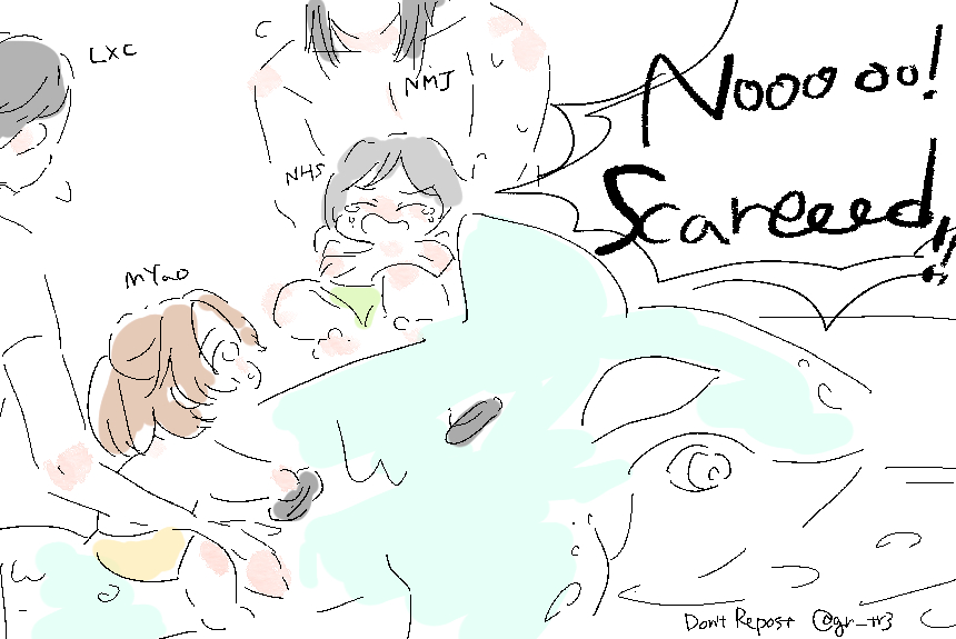 this is a kid Huaisang didn't like a orca float. But Da-ge tryed to put him on

シャチの浮き輪が怖い小懐と小瑶と大きい兄達 