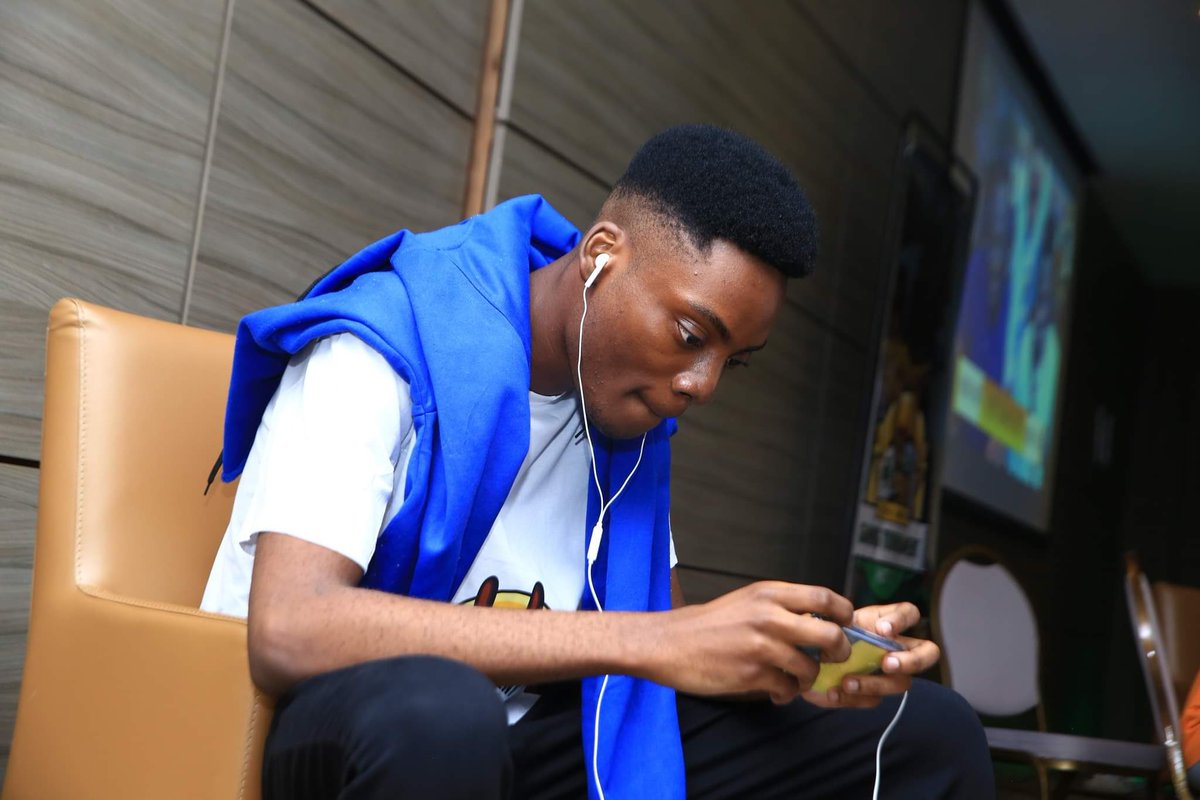 charrmingo's tweet photo. #infinixHot12Series 
#Rapideetfun
#infinix 
@Assise_eSports https://t.co/epxcEWEHlH
