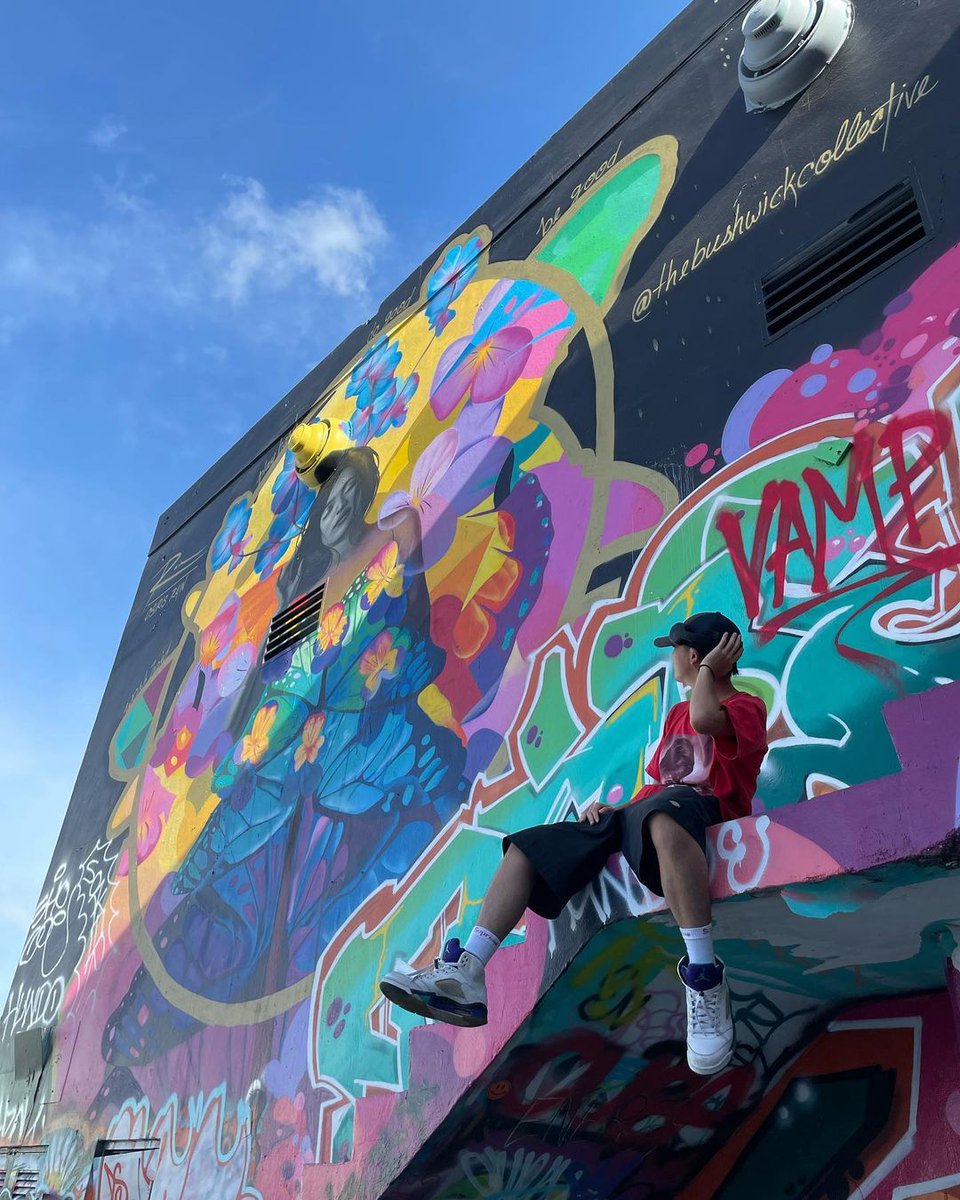 efjapan's tweet photo. Wall art exploration🎨
マイアミで巡るウォールアート🌟
📸@11lit13さんのアメリカ留学us
#ef #efjapan #efmoment #EF留学 #留学 #海外留学 #語学留学 #短期留学 #長期留学 #海外生活 #英語 #アメリカ留学 #アメリカ https://t.co/CIRZ2qr1Ge