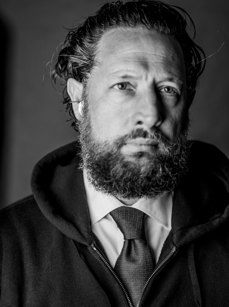 Nato ad Heidelberg nel 1975, #RuedigerGlatz. Elabora la sua personale idea di fotografia come ritratto concettuale, scattando in bianco e nero co esposizioni prolungate e multiple.

#ReflectingPasolini #PalazzodelleEsposizioni #CultureRoma #Pasolini100 #Pasolini100Roma