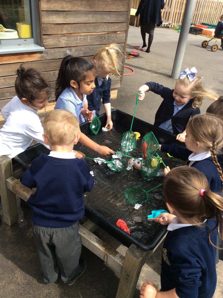 YewTreeSandwell's tweet photo. After listening to the story โSave The Oceanโ by Bethany Stahl, Nursery have been cleaning their own ocean to make it a safe place for the sea life to live. #LearningWithoutLimit @EcoSchools https://t.co/1yEL3zmAhn