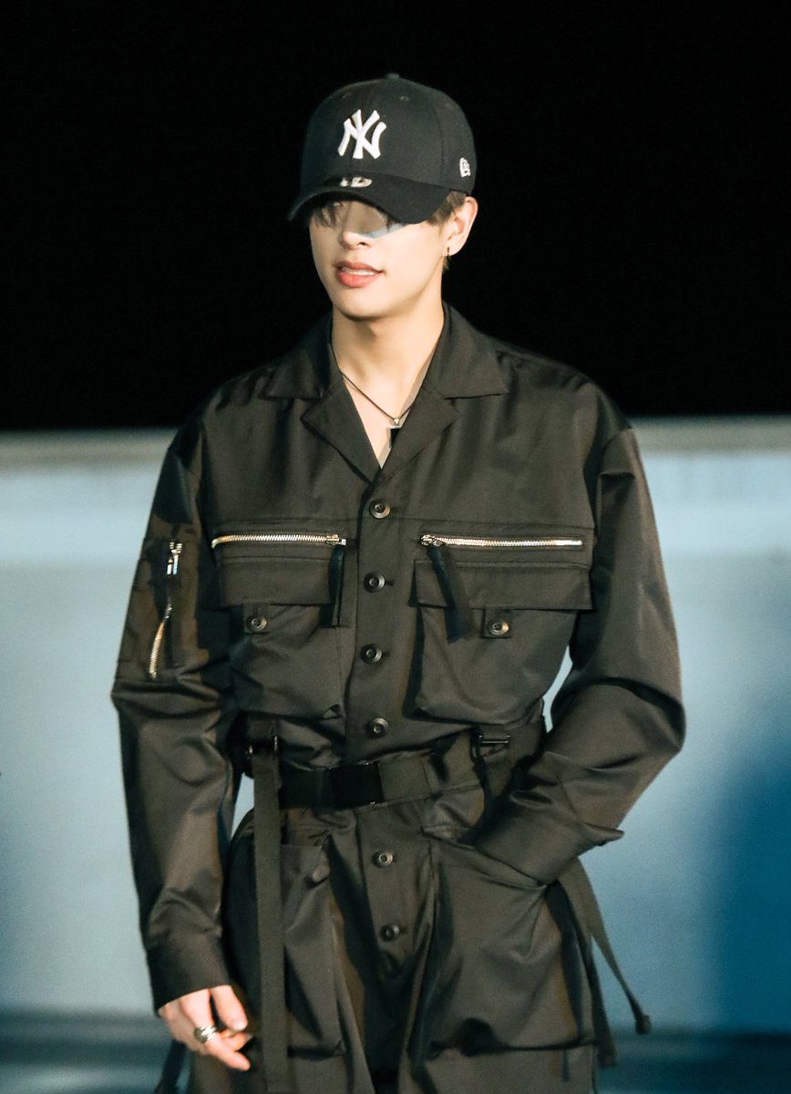 sjydaiIy's tweet image. he’s so fine #enhypen_jake