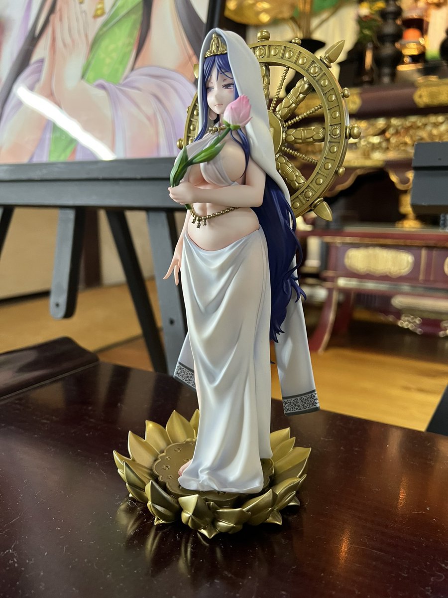 昨日精入れで連れてきて頂いた聖観音さんが完全に自分好みでした