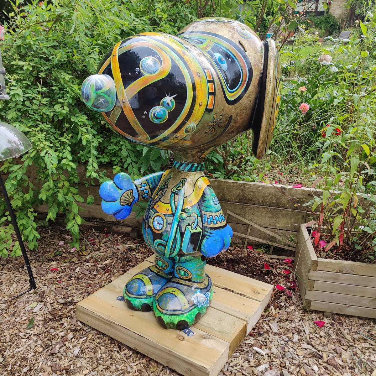 <a href="/ADogsTrail/">A Dog’s Trail</a> <a href="/DogsTrust/">Dogs Trust 💛🐶</a> Now safety in his new home and on guard in the garden