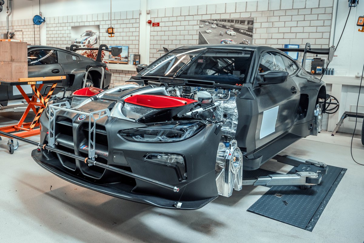 _rlane_'s tweet photo. Last day on sale for our M at 50 issue. Contains superb tales from @matty_prior @StvCr @Andrew_Frankel @TheDarkStormy1 plus an M5 CS 'bahnstorm to the R&amp;D w'shops in Garching, via N24 to quiz founder Neerpasch and current boss van Meel. If you need an M overload, here it is. https://t.co/oBqbnR2fy8