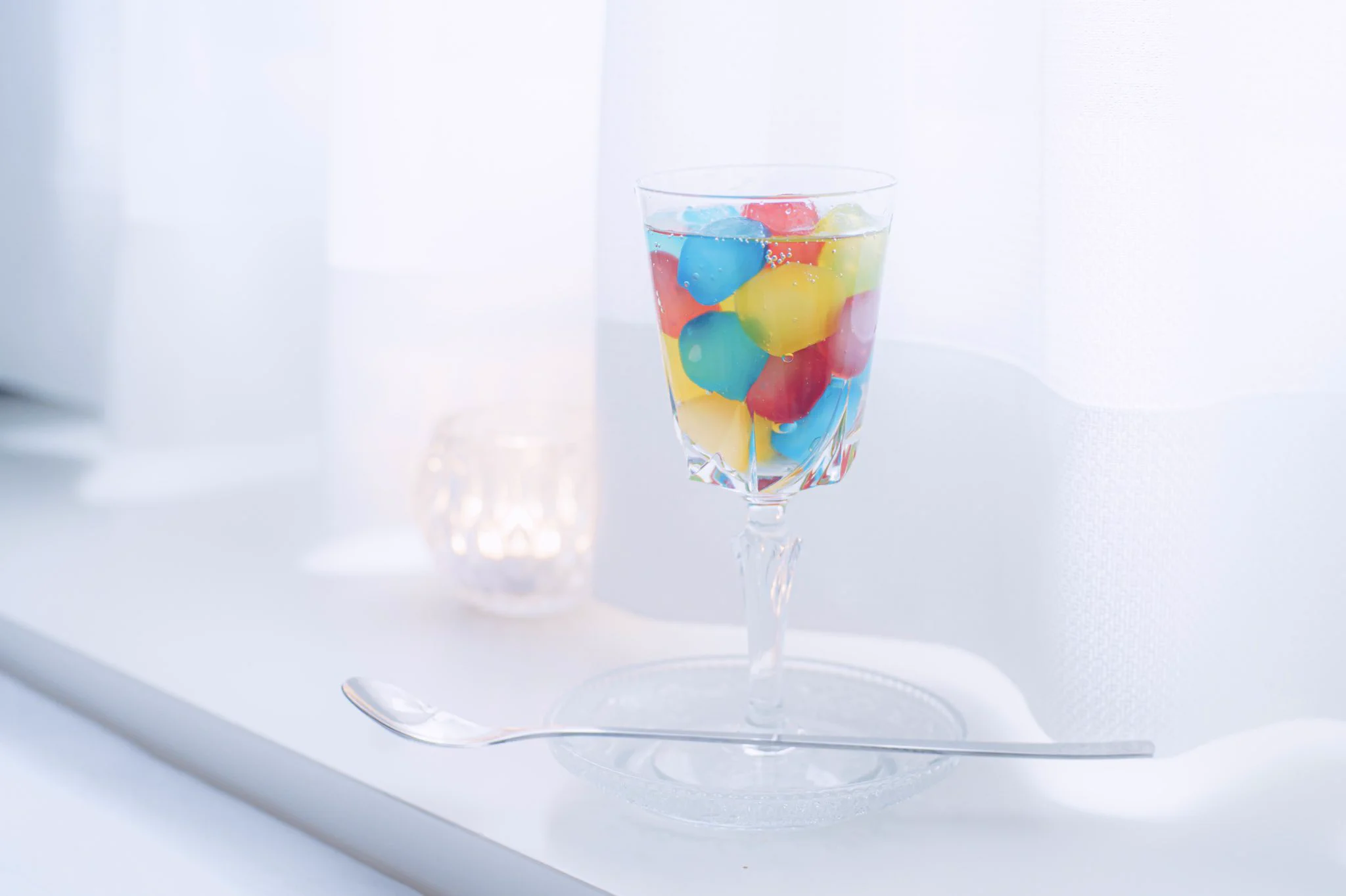 わらび餅をアレに漬けるとインスタ映えに！？夏にぴったりな簡単デザートに大変身♡