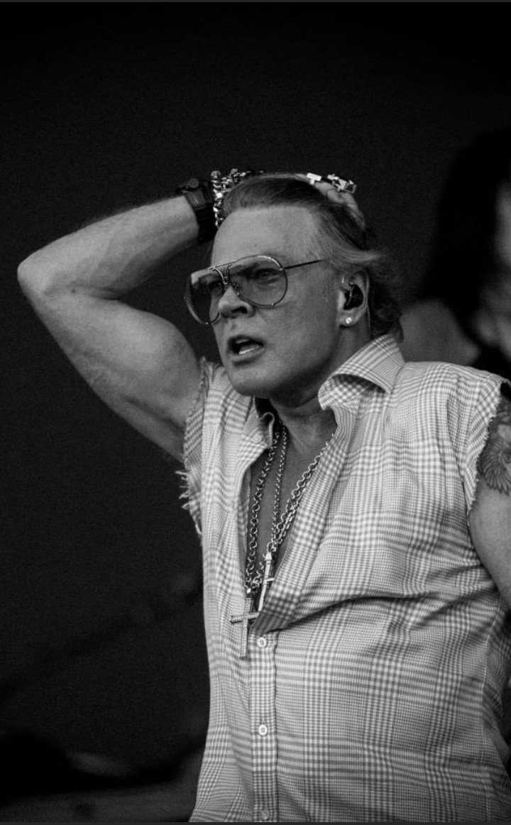 🎼… Mas talvez, você não entenda
Essa coisa de fazer o mundo acreditar
Que o meu amor
Não será passageiro
Te amarei de janeiro a janeiro

… Até o mundo acabar 🎶🎵🎼

(De Janeiro a Janeiro
#RobertaCampos )

Bom dia Gunners!☕⛅🔫🌹
Feliz terça feira 😊❤️)))