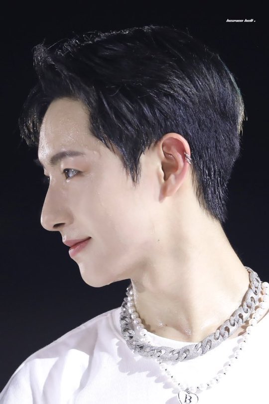 รูปนี้อินจุนก็คือทั้งสวยทั้งหล่อในเวลาเดียวกัน จมูกก็คือดือมากกกก