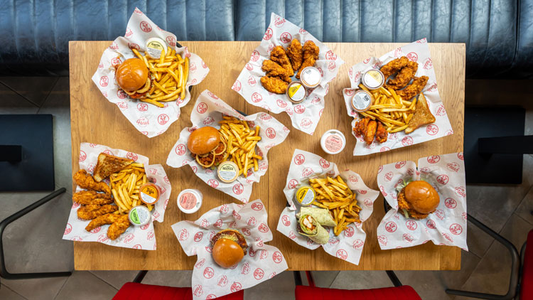 RestaurantMagUK's tweet photo. 'Slimdependence Day' - BRG is to launch four new Slim Chicken sites simultaneously on 4 July in Leicester, Liverpool, Milton Keynes and London’s Bishopsgate https://t.co/bfTre1aYDU https://t.co/c9T9c5yT0e