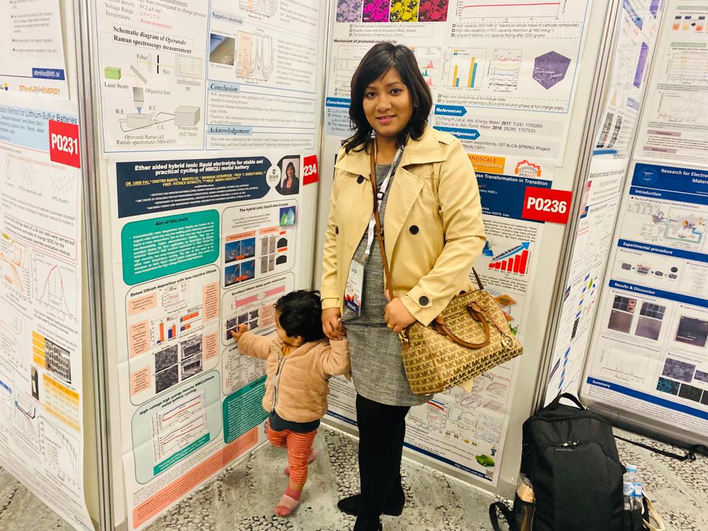 arc_storEnergy's tweet photo. Very early career researchers among the @arc_storEnergy posters at the end of day 2 of #IMLB2022. Well done all for their high quality research outputs.

@deakinresearch @DeakinIfm 

#workinghard #conferencing #electrolytes https://t.co/ZOEIiYMxI7