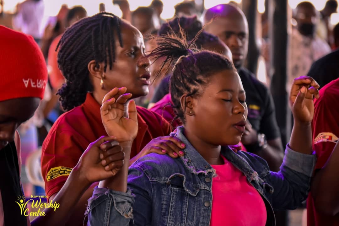 its_Glane's tweet photo. You know what time it is!!!🥰 #FriendsOfTheHolyGhost https://t.co/yK9d2Ps5Tk