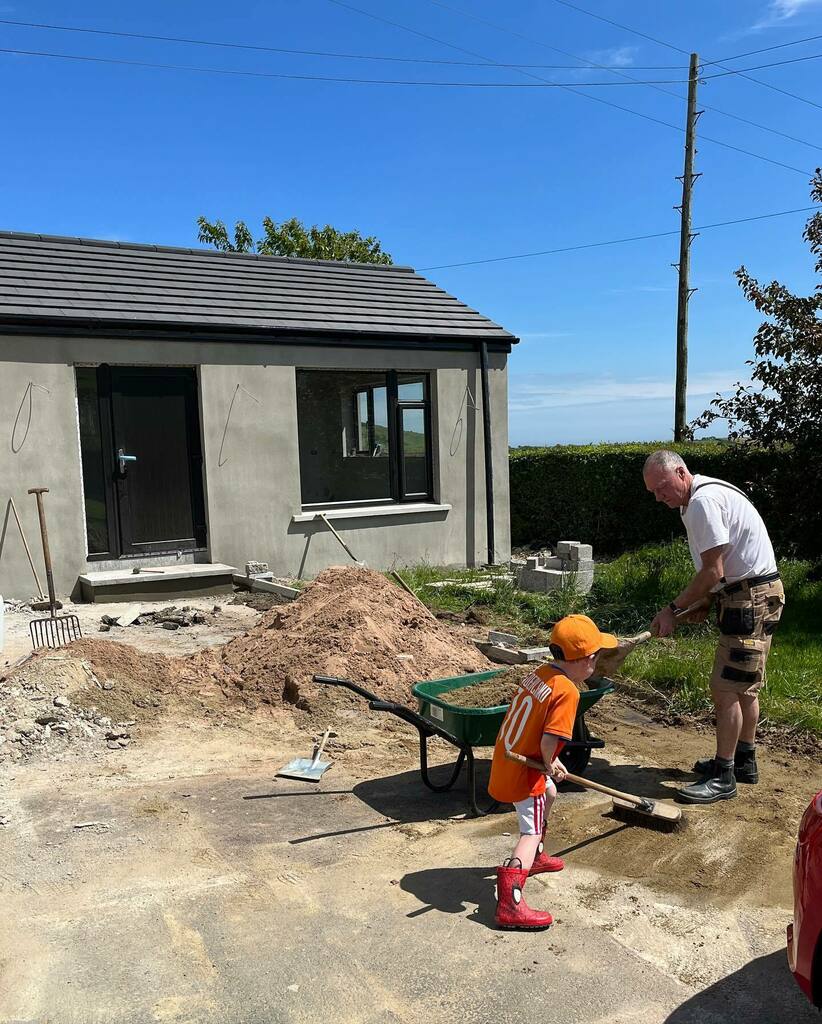 SlieveStudio's tweet photo. Studio updates over the last wee while. Getting there! 💪🏻 https://t.co/QzPGYol2hp https://t.co/JPWYVFpBoa