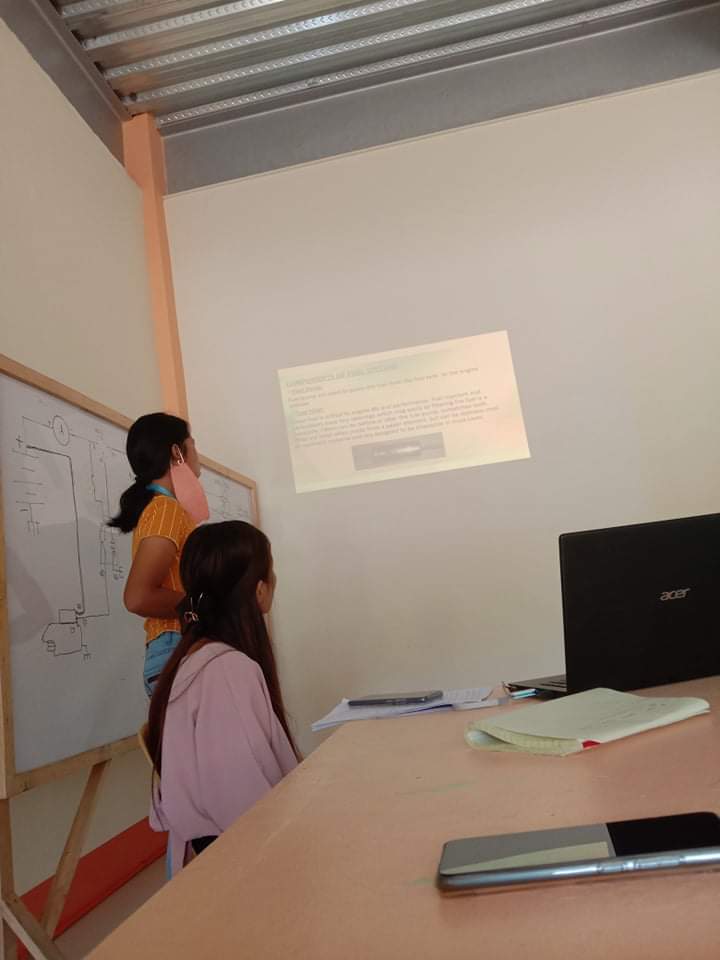 RoseMaeAbella08's tweet image. On the spot demo 🧑‍🏫😊
P/s: kaya ra baya dai nohh ☺️💜💜💜
#facetofaceclass